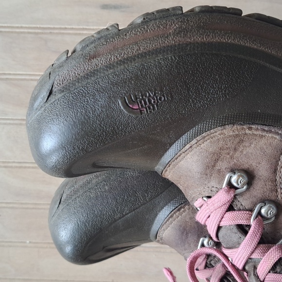 Girls THE NORTH FACE Chilkat Insulated Waterproof Winter Ankle Boots Pink Laces - Picture 5 of 15